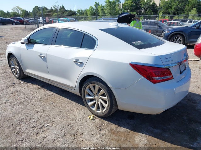 1G4GB5G35FF140813 Buick lfx