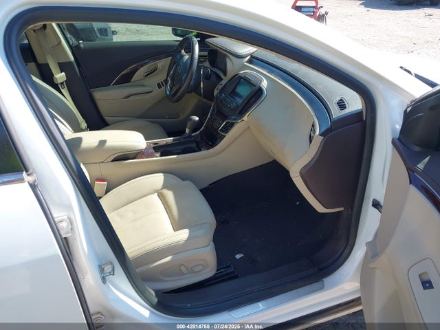 1G4GB5G35FF140813 Buick lfx
