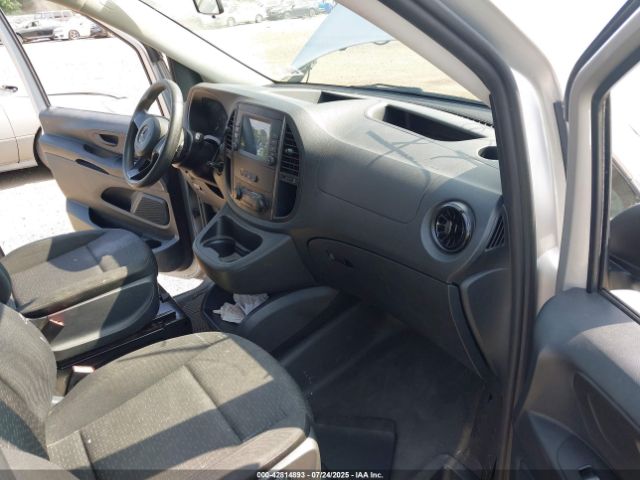 2022 MERCEDES-BENZ METRIS W1YV0BEY8N3966971 Photo 4