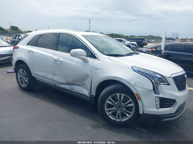 2021 CADILLAC XT5 1GYKNCR46MZ196877 Photo 0