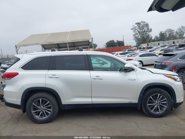 5TDJGRFH7KS057104 Toyota 2gr-fxs, 4jm+2fm