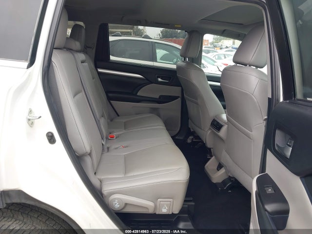5TDJGRFH7KS057104 Toyota 2gr-fxs, 4jm+2fm