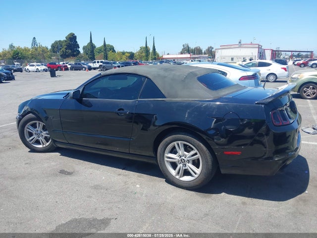 1ZVBP8EM7E5275807 Ford 2014