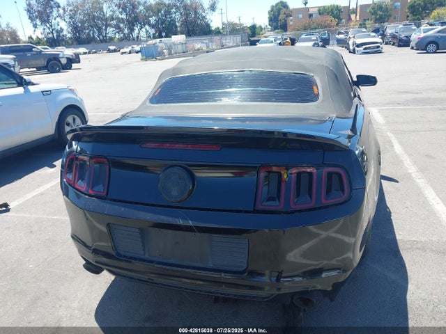 1ZVBP8EM7E5275807 Ford 2014