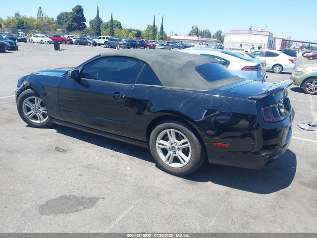 1ZVBP8EM7E5275807 Ford 2014