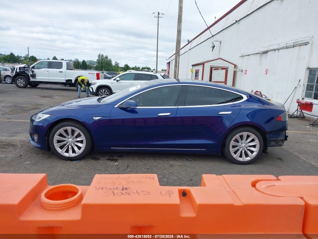 Tesla 3 phase a/c induction (single motor) 2016 5YJSA1E17GF153564 Image 15