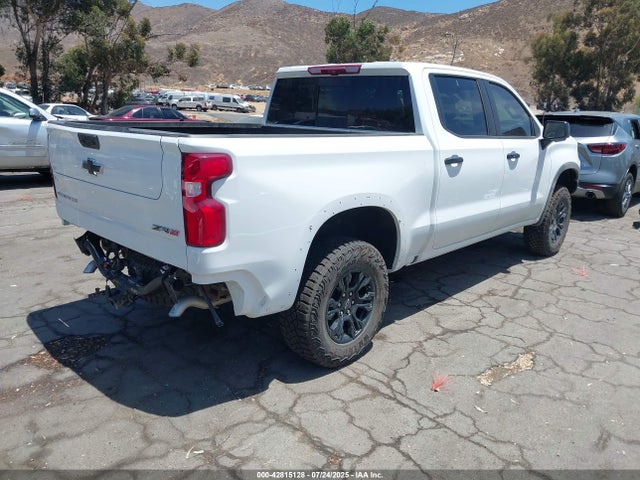 Chevrolet l87 2025 3GCUKHEL3SG294019 Image 4