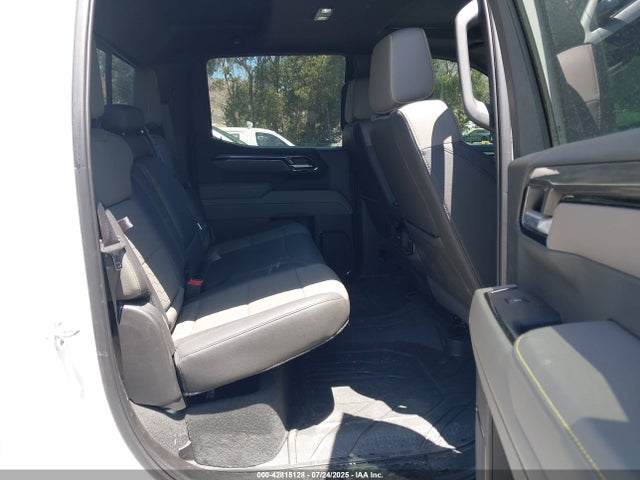 Chevrolet l87 2025 3GCUKHEL3SG294019 Image 8
