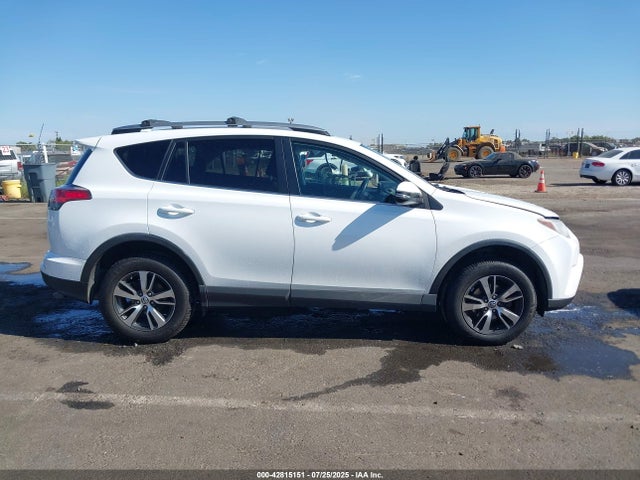 Toyota 2ar-fe 2018 2T3RFREV4JW791984 Image 13