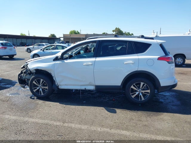Toyota 2ar-fe 2018 2T3RFREV4JW791984 Image 14