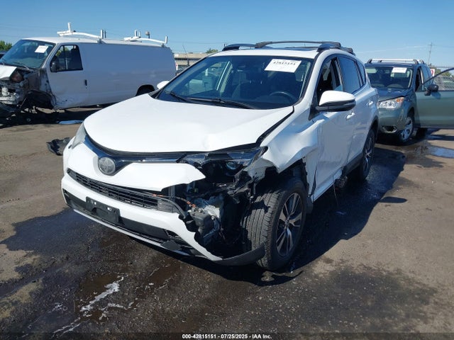 Toyota 2ar-fe 2018 2T3RFREV4JW791984 Image 2