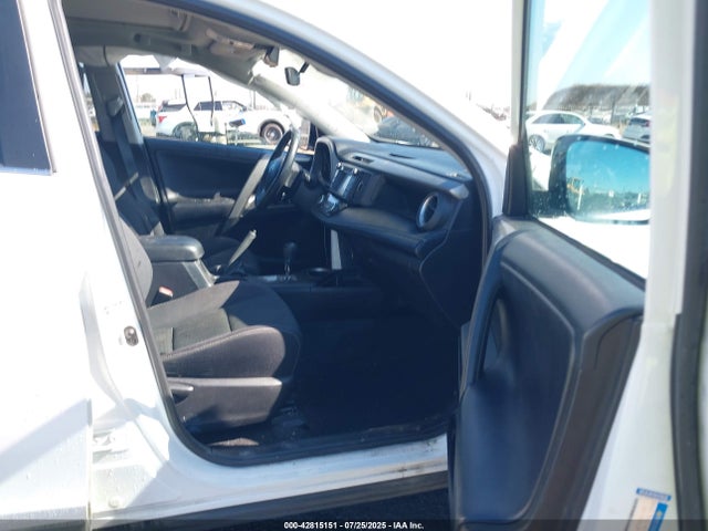 Toyota 2ar-fe 2018 2T3RFREV4JW791984 Image 5