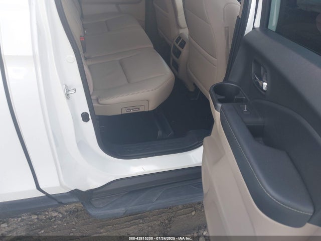 Honda j35y6 2022 5FPYK3F78NB007751 Image 8