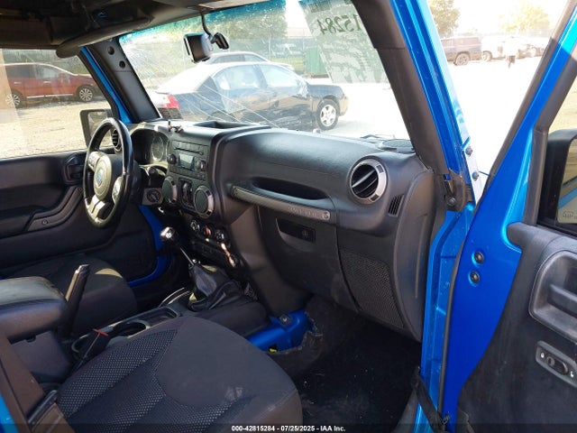 1C4BJWDG1GL125582 Jeep Wrangler