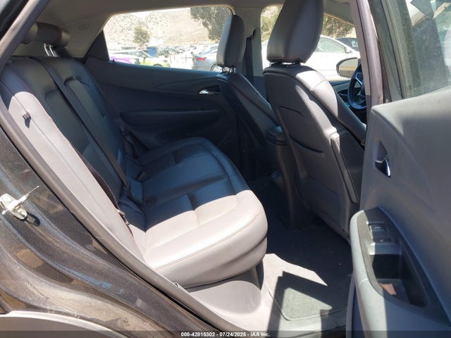 1G1FX6S02J4116986 Chevrolet 2018