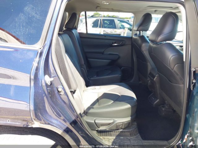 2022 TOYOTA HIGHLANDER 5TDHBRCHXNS555965 Photo 7