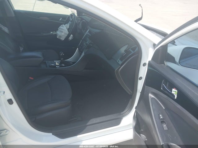 5NPEC4AC1EH842952 Hyundai gamma