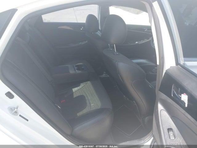 5NPEC4AC1EH842952 Hyundai gamma