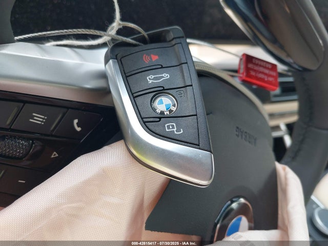 BMW 330I 2025 3MW89CW00S8F19623 Image 11