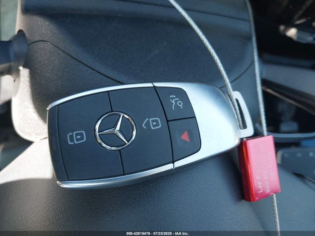 W1K3G4EB2MJ270377 Mercedes-Benz m260
