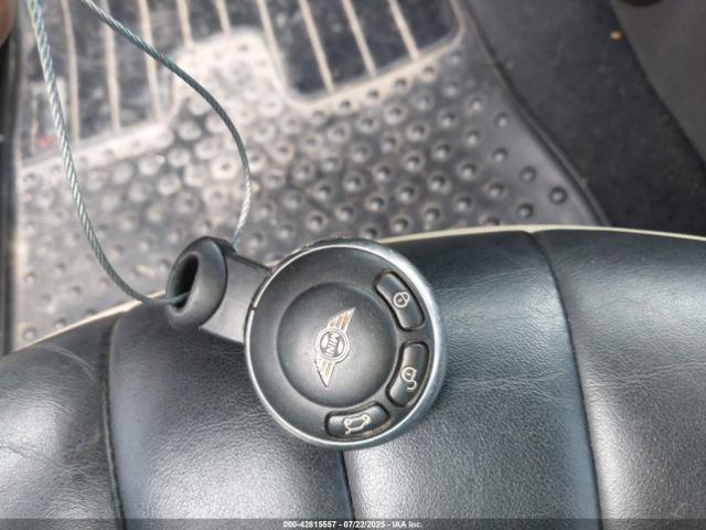 2007 MINI COOPER S WMWMF735X7TT81426 Photo 10