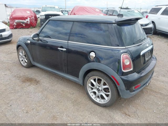2007 MINI COOPER S WMWMF735X7TT81426 Photo 2