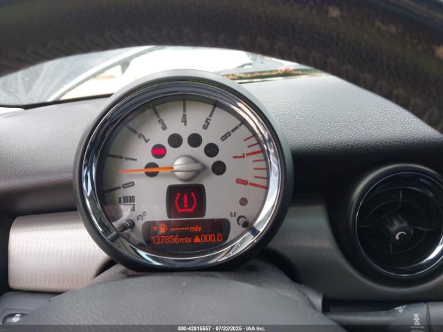2007 MINI COOPER S WMWMF735X7TT81426 Photo 6