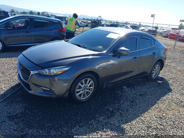 Mazda pe 2017 3MZBN1U70HM112472 Image 2