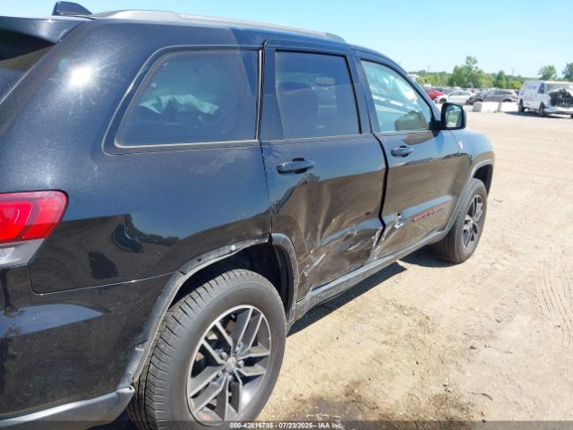2018 JEEP GRAND CHEROKEE 1C4RJFLG9JC104292 Photo 5