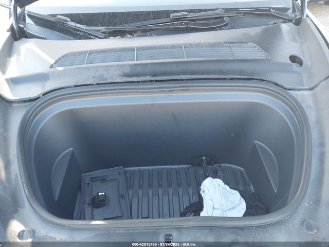 2024 TESLA MODEL Y 7SAYGDEE6RA255860 Photo 9