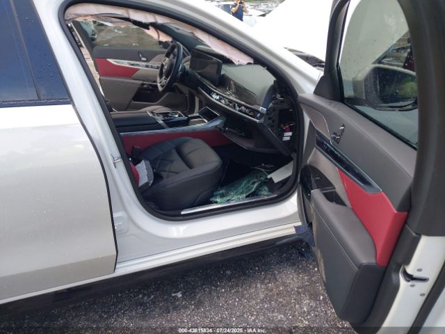 2024 BMW 740 WBA23EH09RCS39735 Photo 4