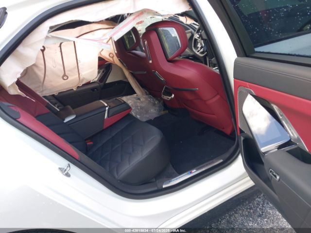 2024 BMW 740 WBA23EH09RCS39735 Photo 7