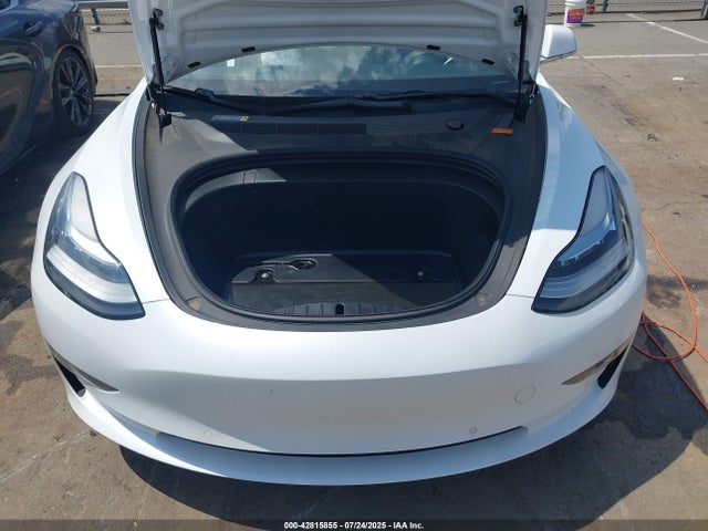 2018 TESLA MODEL 3 5YJ3E1EA2JF046275 Photo 9