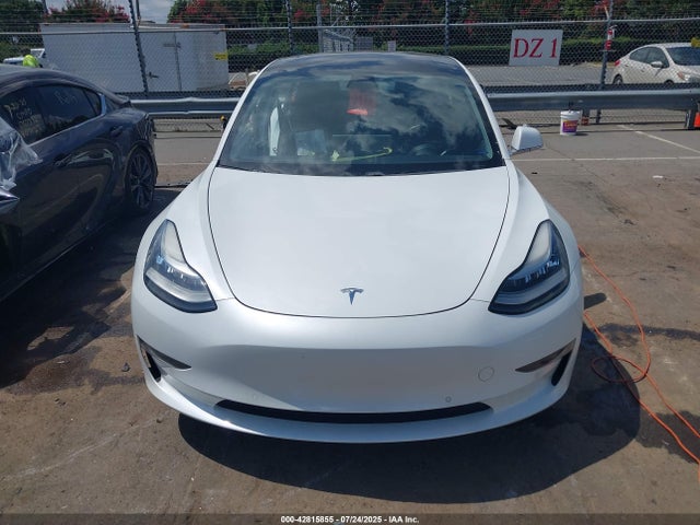 Tesla MODEL 3 2018 5YJ3E1EA2JF046275 Image 13