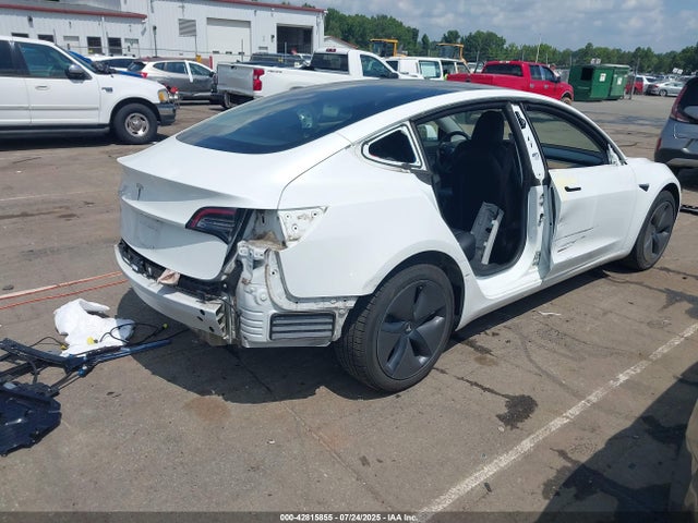 2018 TESLA MODEL 3 5YJ3E1EA2JF046275 Photo 3