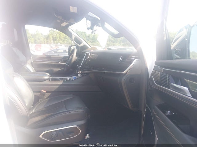 Jeep Wagoneer 2023 1C4SJVAP9PS571306 Image 5
