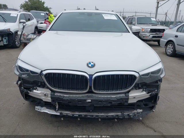 WBAJA5C58KWW01532 BMW 530I