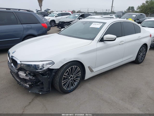 WBAJA5C58KWW01532 BMW 530I