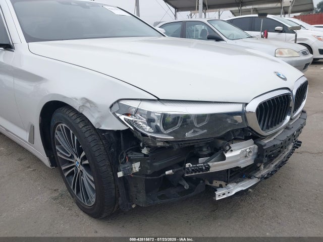 WBAJA5C58KWW01532 BMW 530I