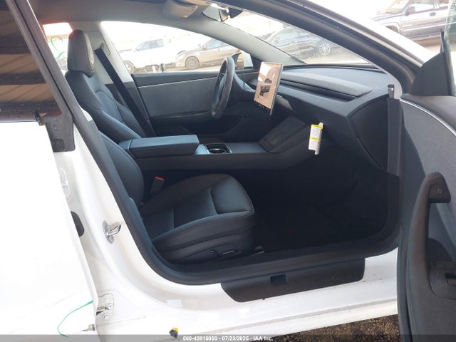 2025 TESLA MODEL 3 5YJ3E1EA1SF013818 Photo 4