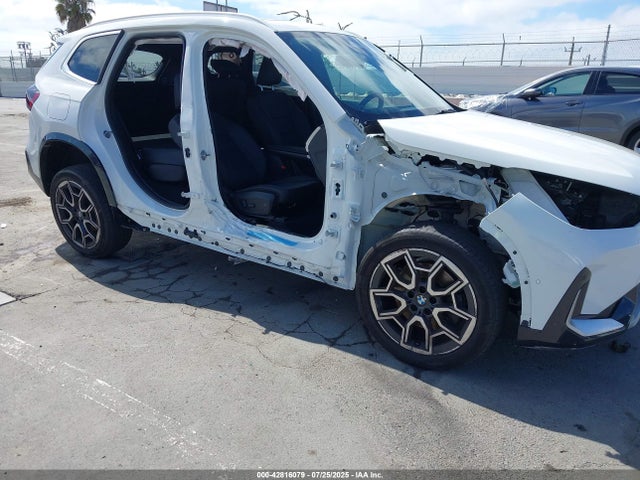 WBX73EF00P5X13328 BMW X1