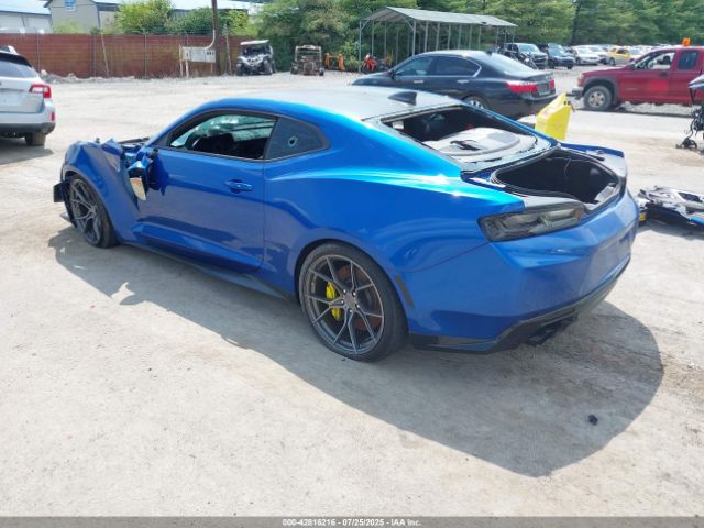 2018 CHEVROLET CAMARO 1G1FJ1R69J0146265 Photo 2