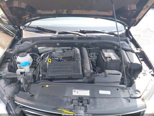 3VWB67AJ1JM229015 Volkswagen 1.4 tsi