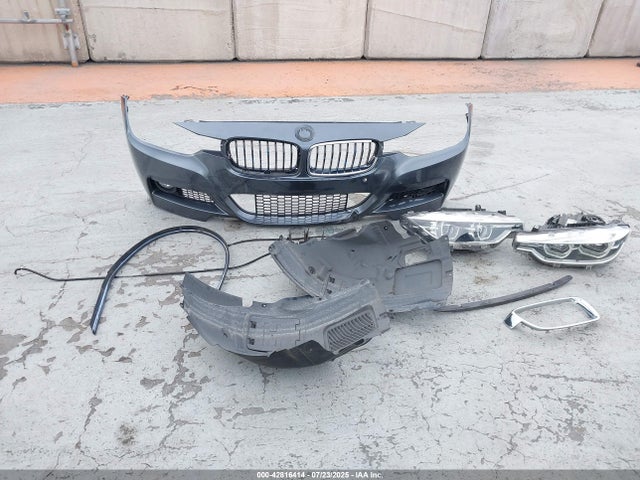 WBA8E9G58GNT46852 BMW 2016