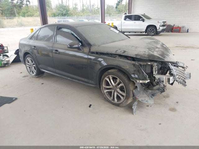 2018 AUDI A4 WAUKMAF44JA066671 Photo 0