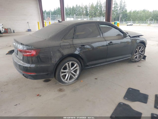 2018 AUDI A4 WAUKMAF44JA066671 Photo 3
