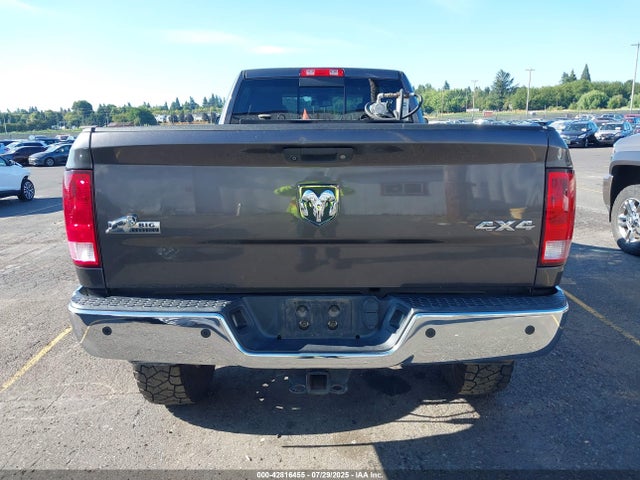 3C6UR5JL8FG611211 RAM 2500