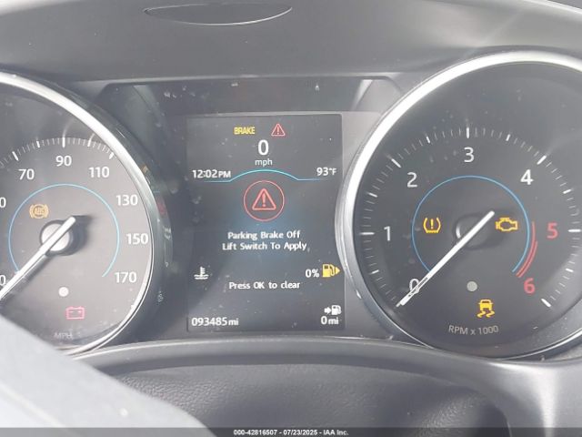 2017 JAGUAR XE SAJAR4BN0HCP12935 Photo 6