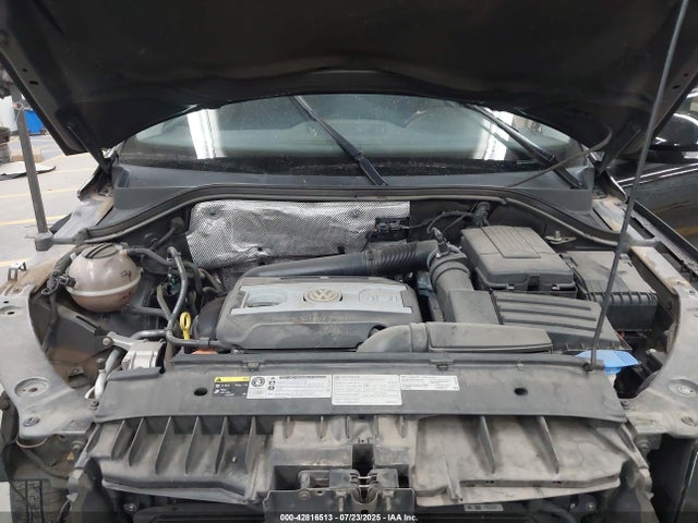 WVGAV7AX5HK002526 Volkswagen 2.0 tsi