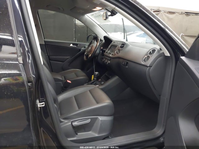 WVGAV7AX5HK002526 Volkswagen 2.0 tsi